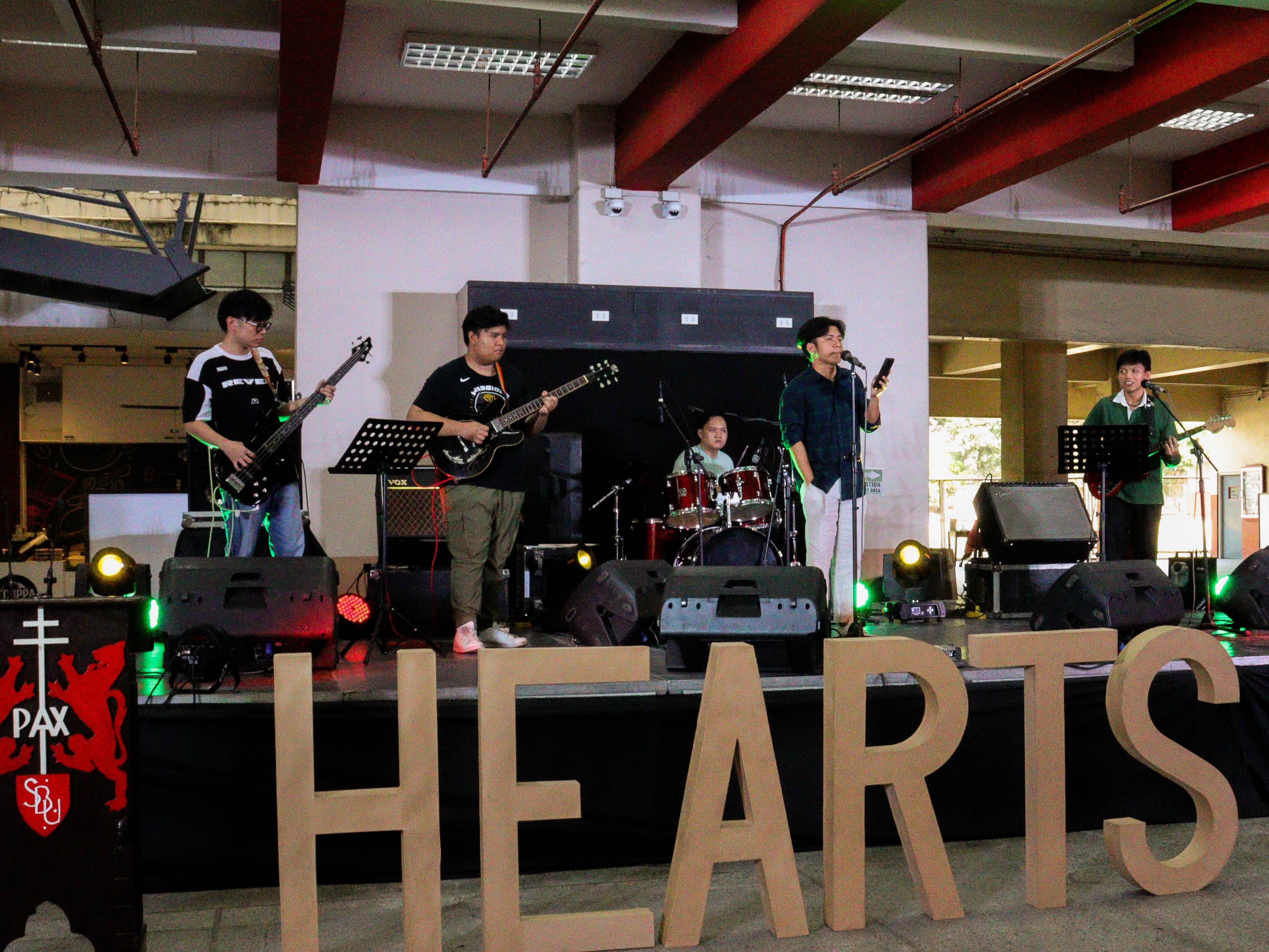 Bedans revel in post-Valentine’s fair and mini concert 