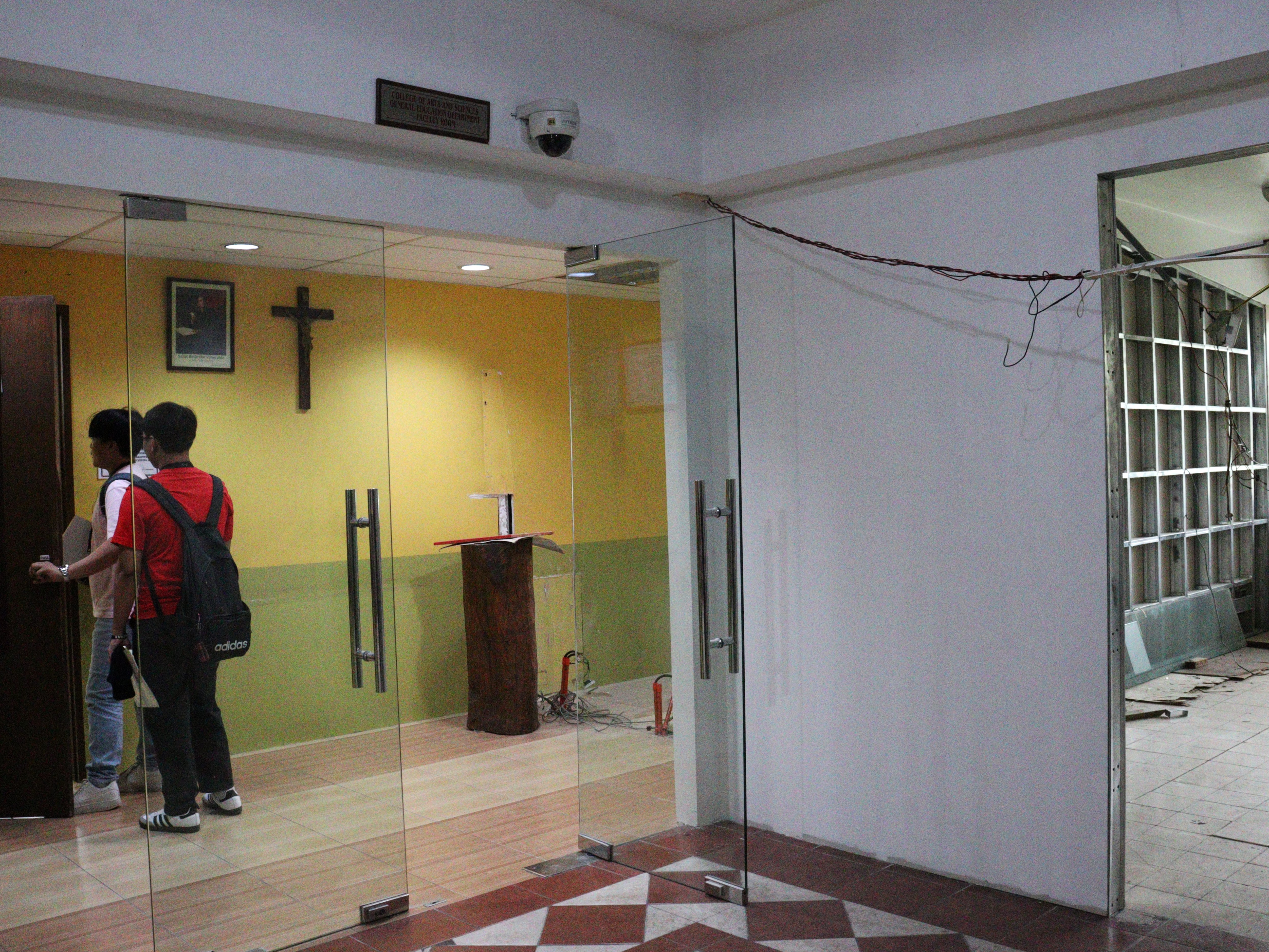 Water leak causes damage to CAS faculty room 